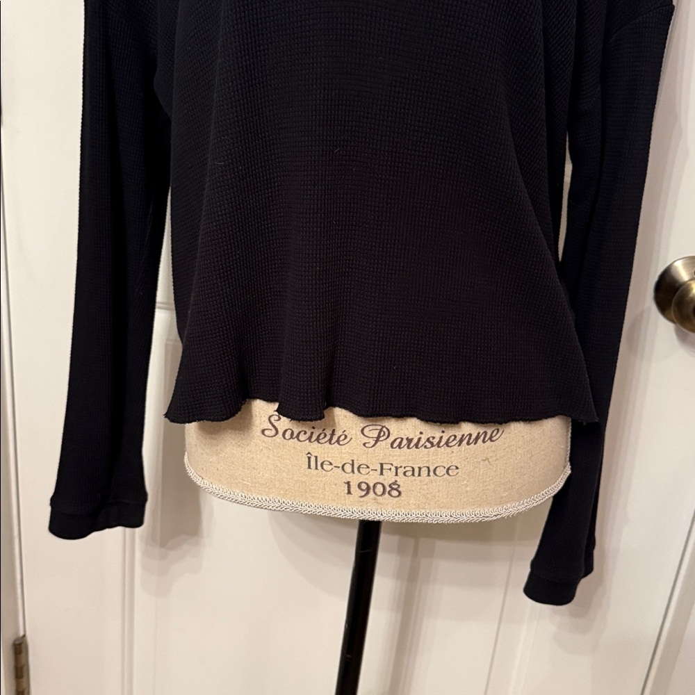 EVERLANE TOP TEE LONG SLEEVE BLACK WAFFLE KNIT COTTON BOXY SIZE S CROPPED (mens) - Picture 3 of 10
